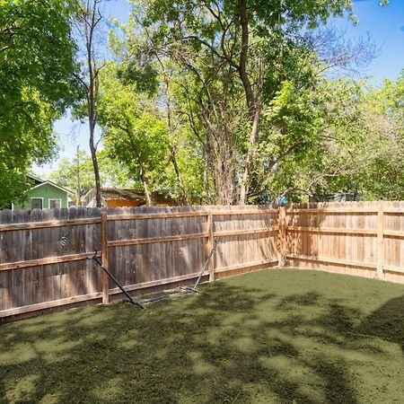 The Heritage Haus - Modern Cabin In Downtown San Antonio Villa Exterior photo